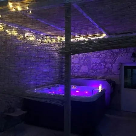 D'hôtes Le Bol D'air Avec Jacuzzi 3*