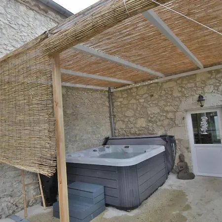 D'hotes Le Bol D'air Avec Jacuzzi Bed & Breakfast *