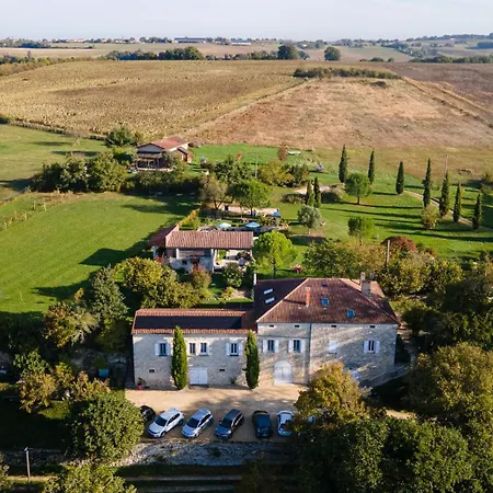 D'hotes Le Bol D'air Avec Jacuzzi 住宿加早餐酒店 3*